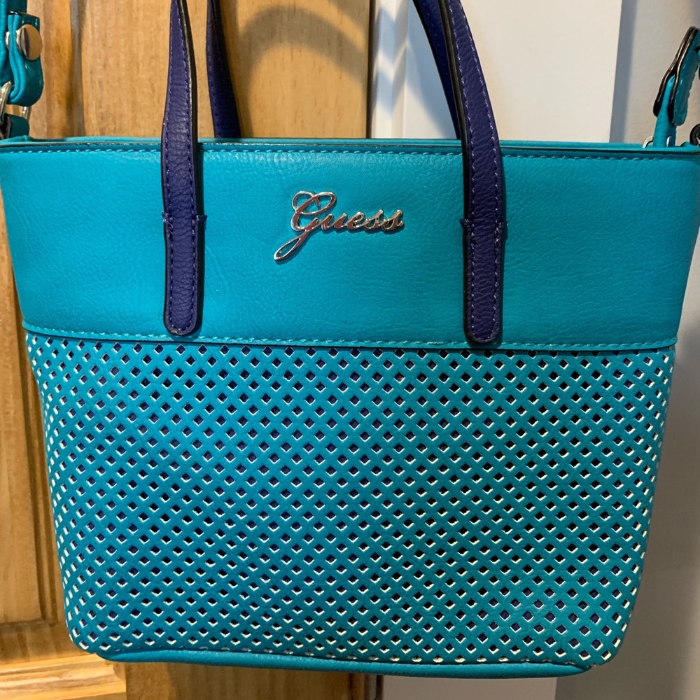 Guess Purse - Picture 2 of 4